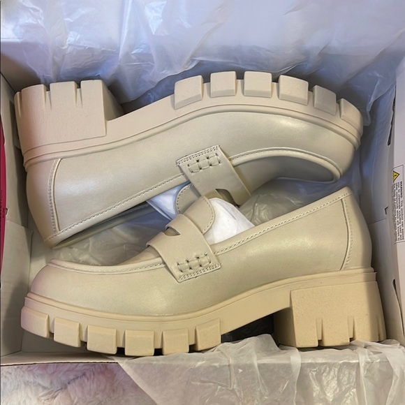 Women's Hey Girl Corky’s Cream Chunky Loafers - Picture 1 of 4